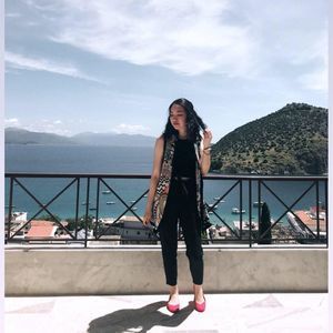 Meet your Posher, Christina